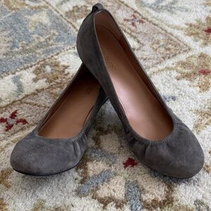 NWOT Nine West Gray Suede Women's Flats, Size 6